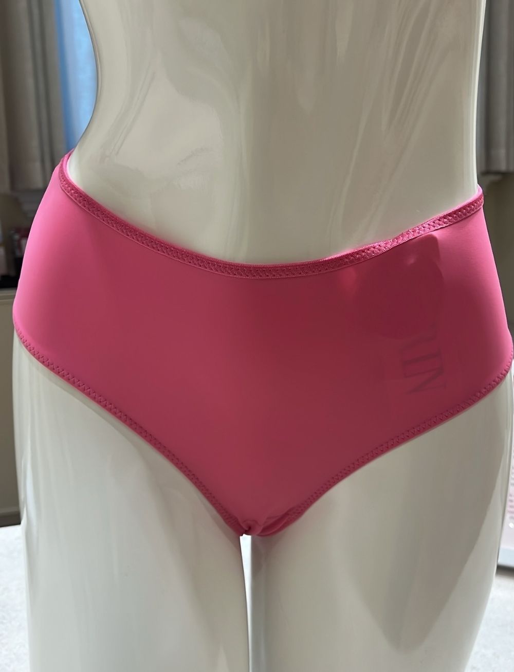 Corin Virginia Free Cut Deep Brief Pink Ribbon