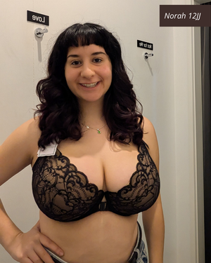 sg-10-12 Ewa_Michalak_Czarny_Kon_ZP_Front-Fasten_Bra