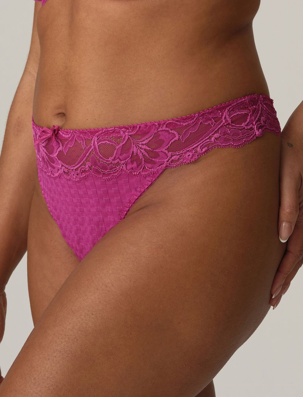Primadonna Madison Thong Fuchsia Fiesta