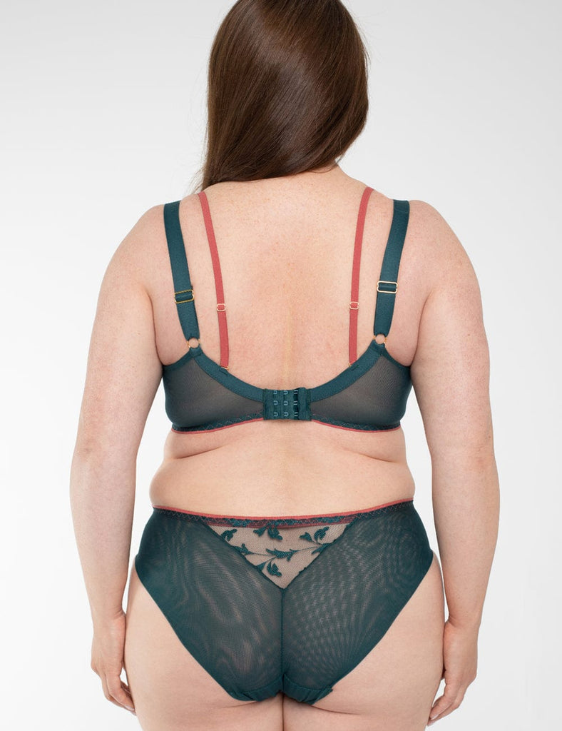 Samanta Lingerie: How to Find the Perfect Shape For Your Bust
