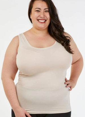 Tani Clothing - Basics - Top Tani Scoop Tank Nude