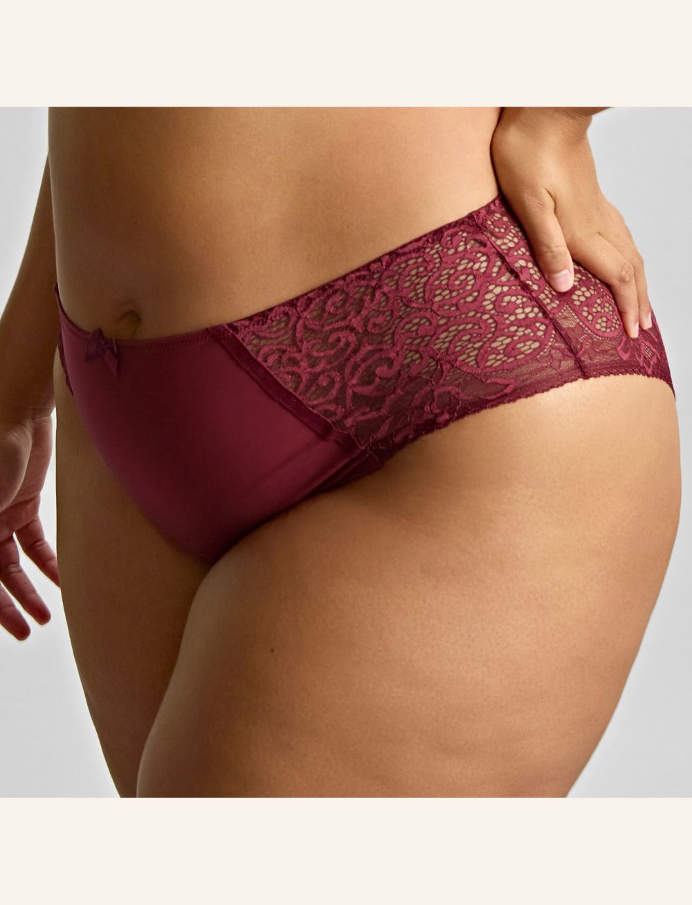 Sculptresse Estel Deep Brief Cherry Red