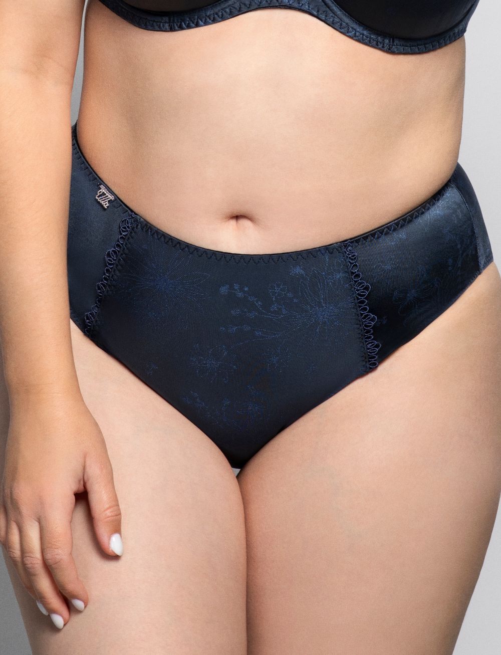 Ulla Viola Brief Midnight