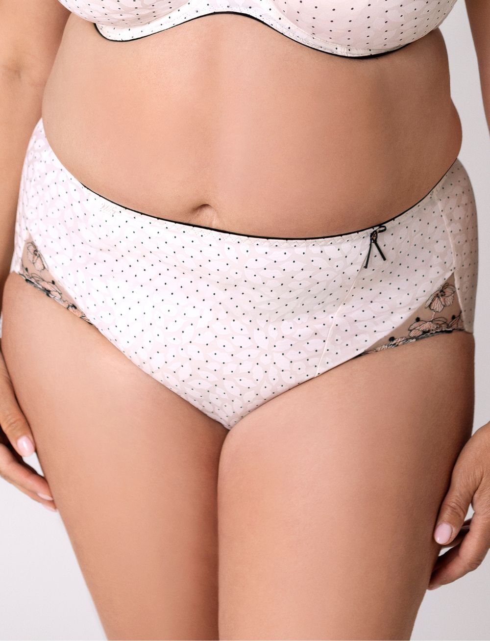 Ulla Marilyn High Waist Briefs Ivory