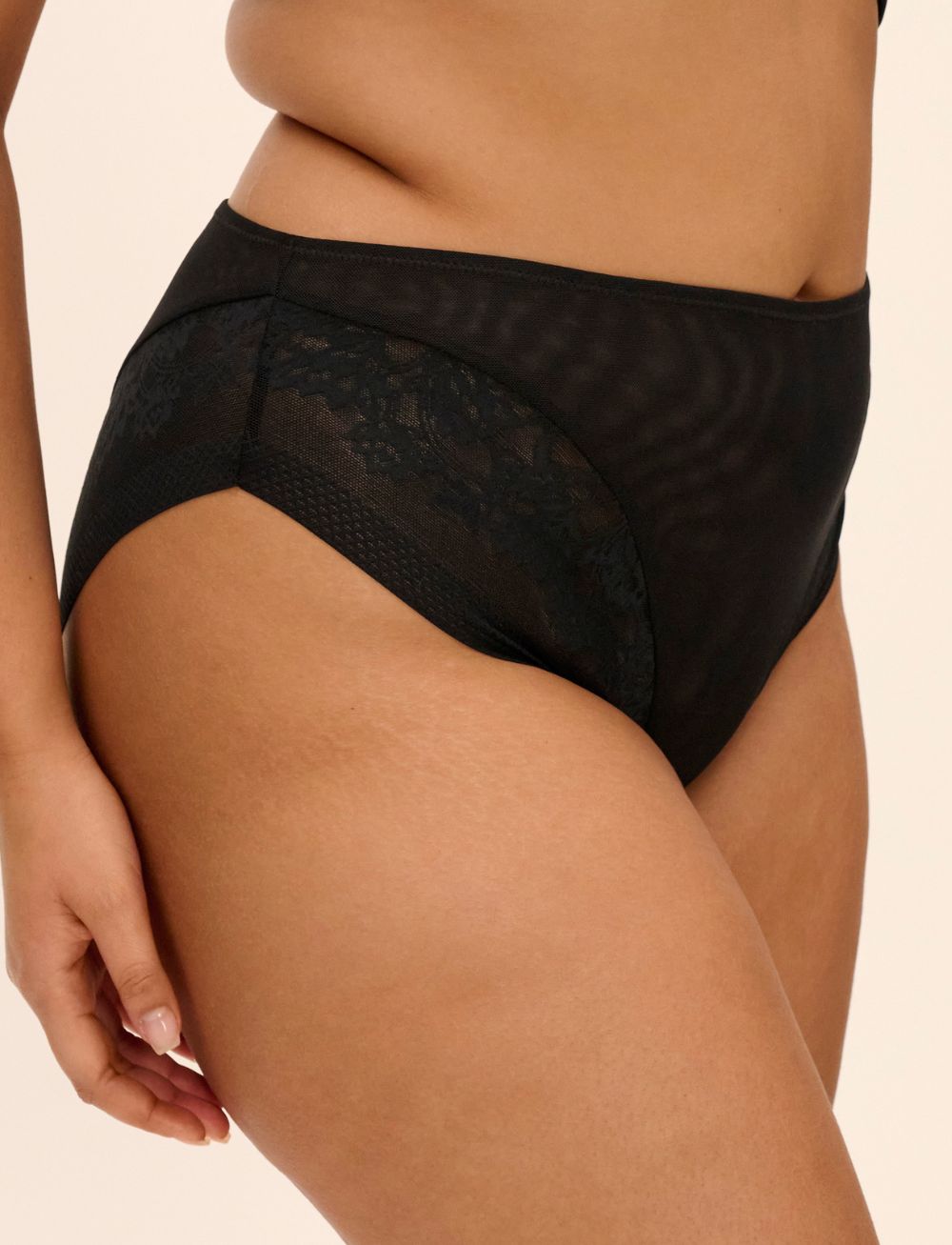 Elomi Nerina High Leg Brief Black