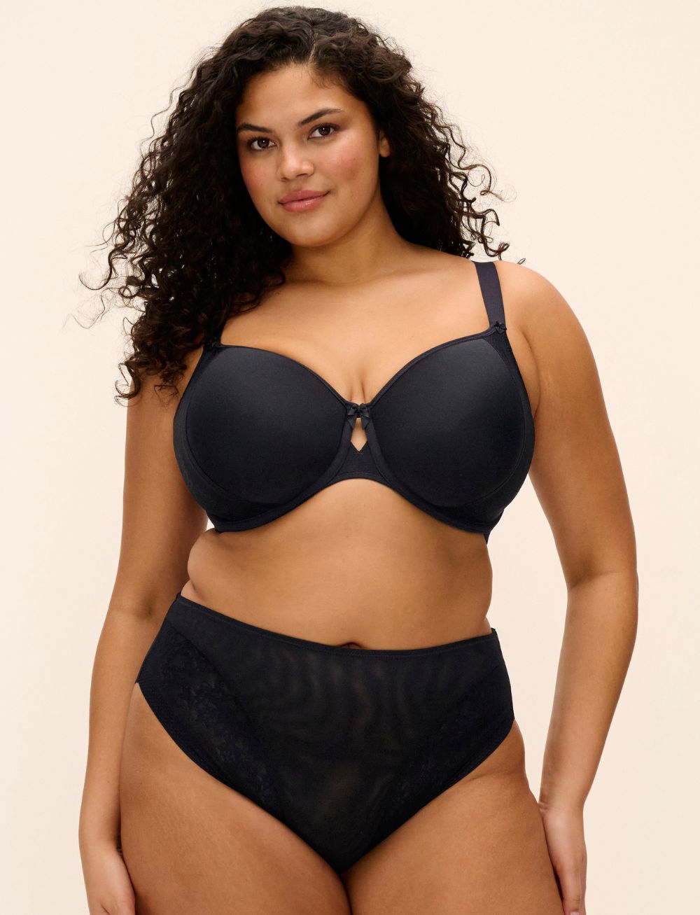 Elomi Nerina UW Moulded Spacer Bra Black