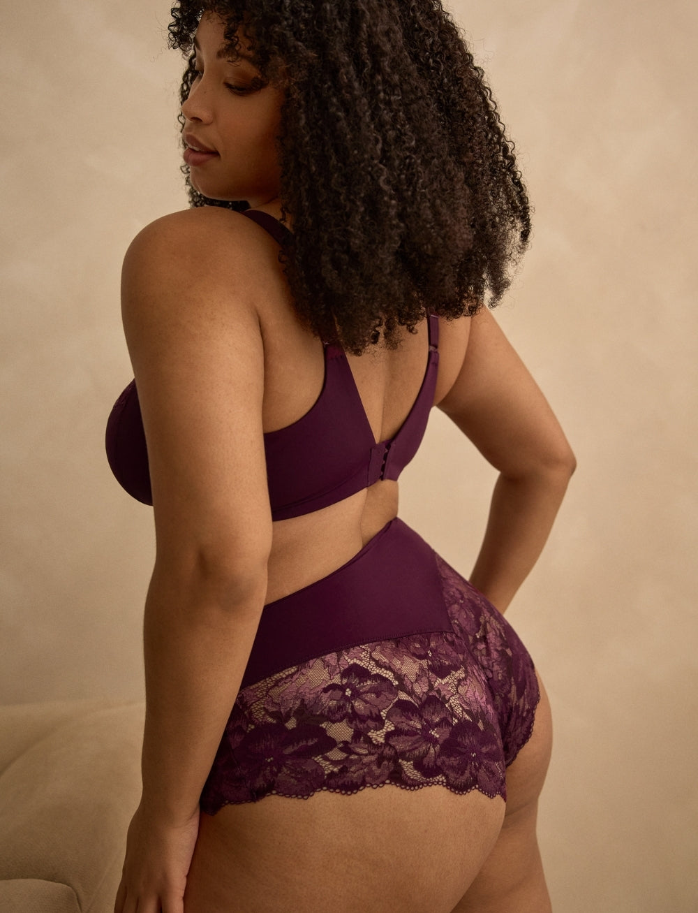 Sculptresse Amara Deep Brief Plum