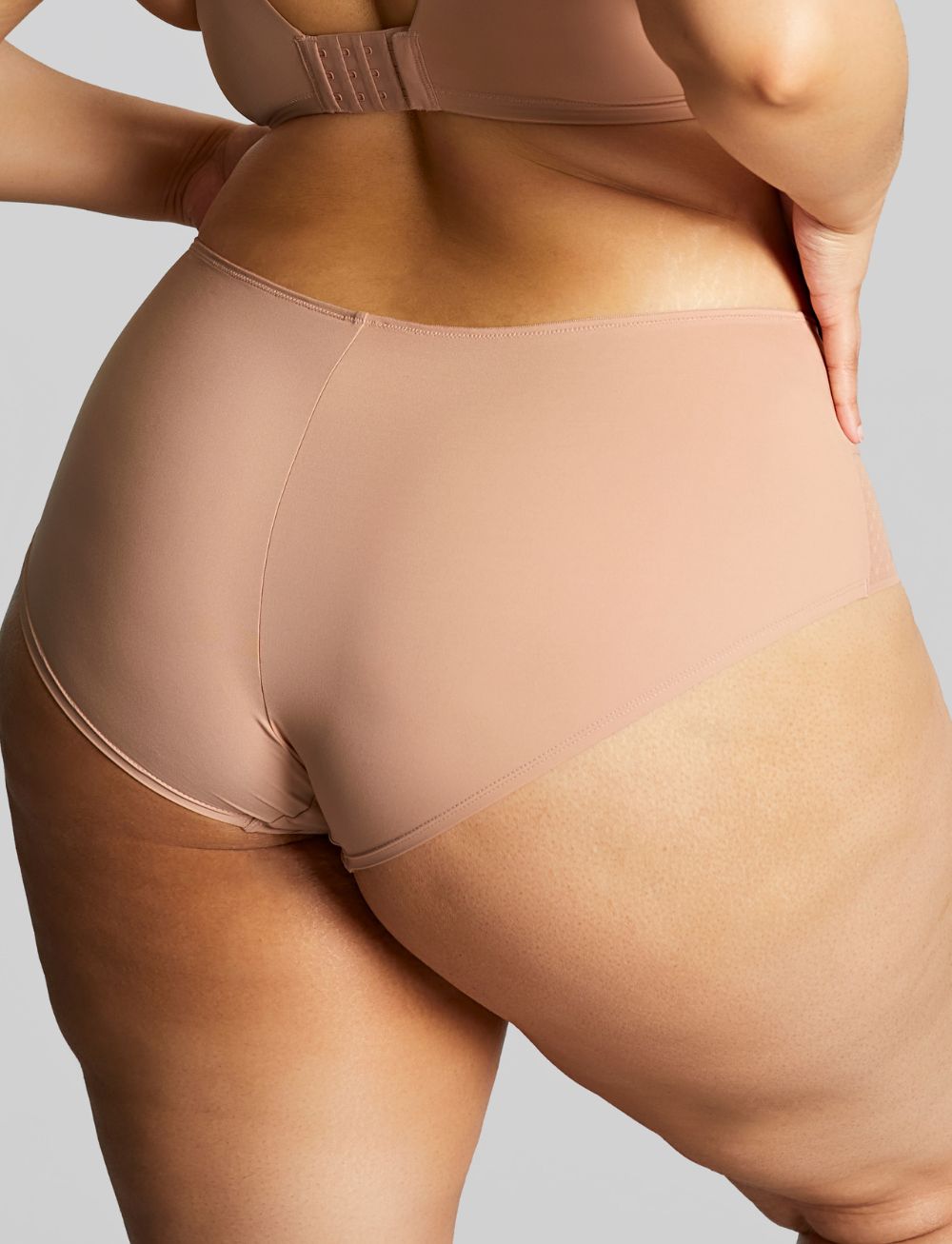 Sculptresse Bliss Deep Brief Hazel
