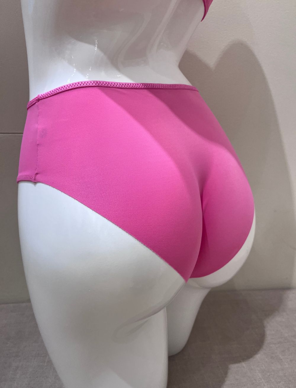 Corin Virginia Free Cut Deep Brief Pink Ribbon