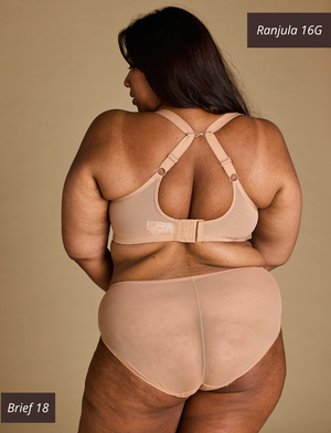 sg-14-16 Elomi_Matilda_Plunge_Bra