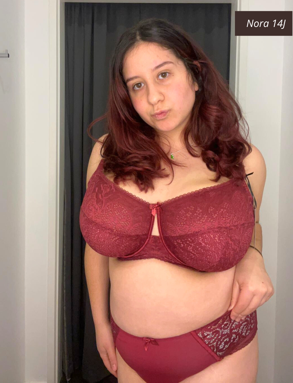 sg-14-16 Sculptresse_Estelle_-_Nora_14J