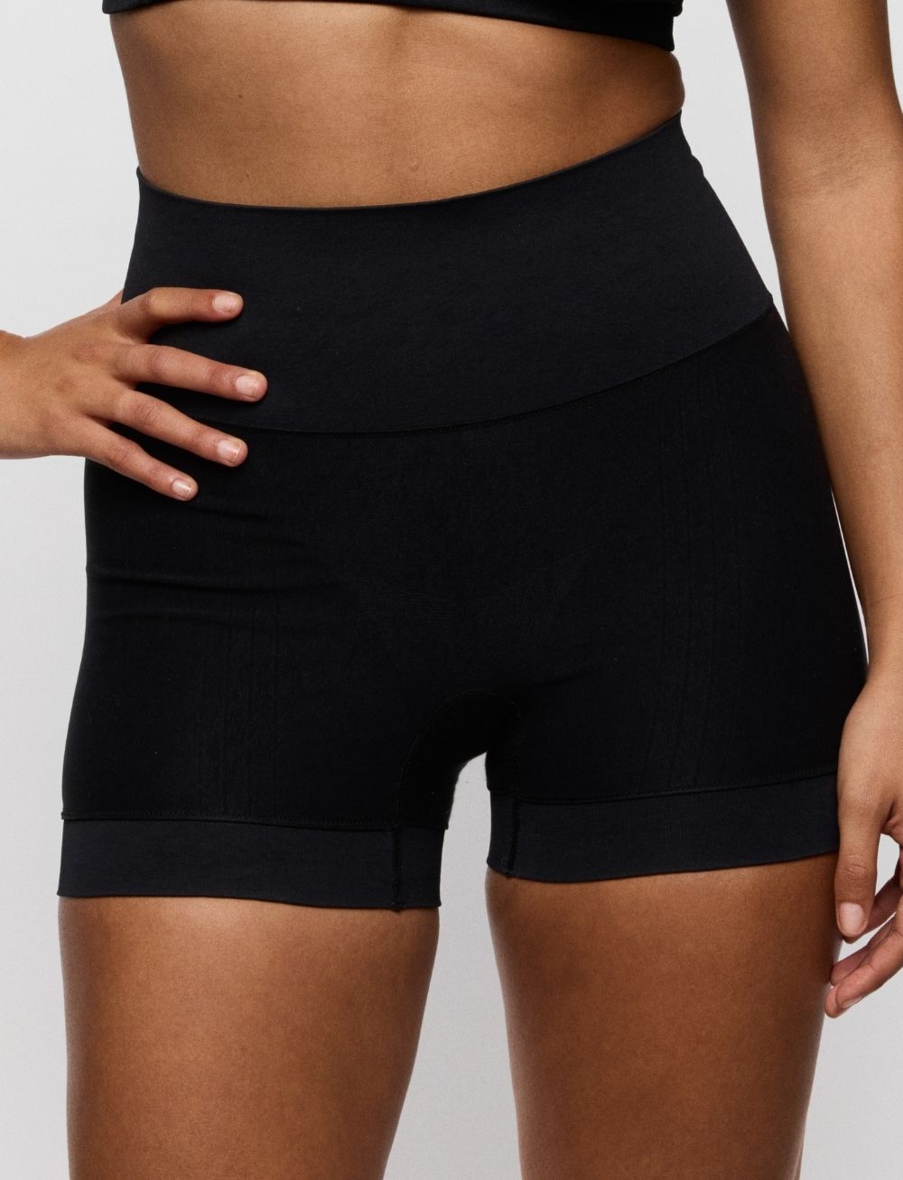 Primadonna Nudda Booty Lifting Shorty Black