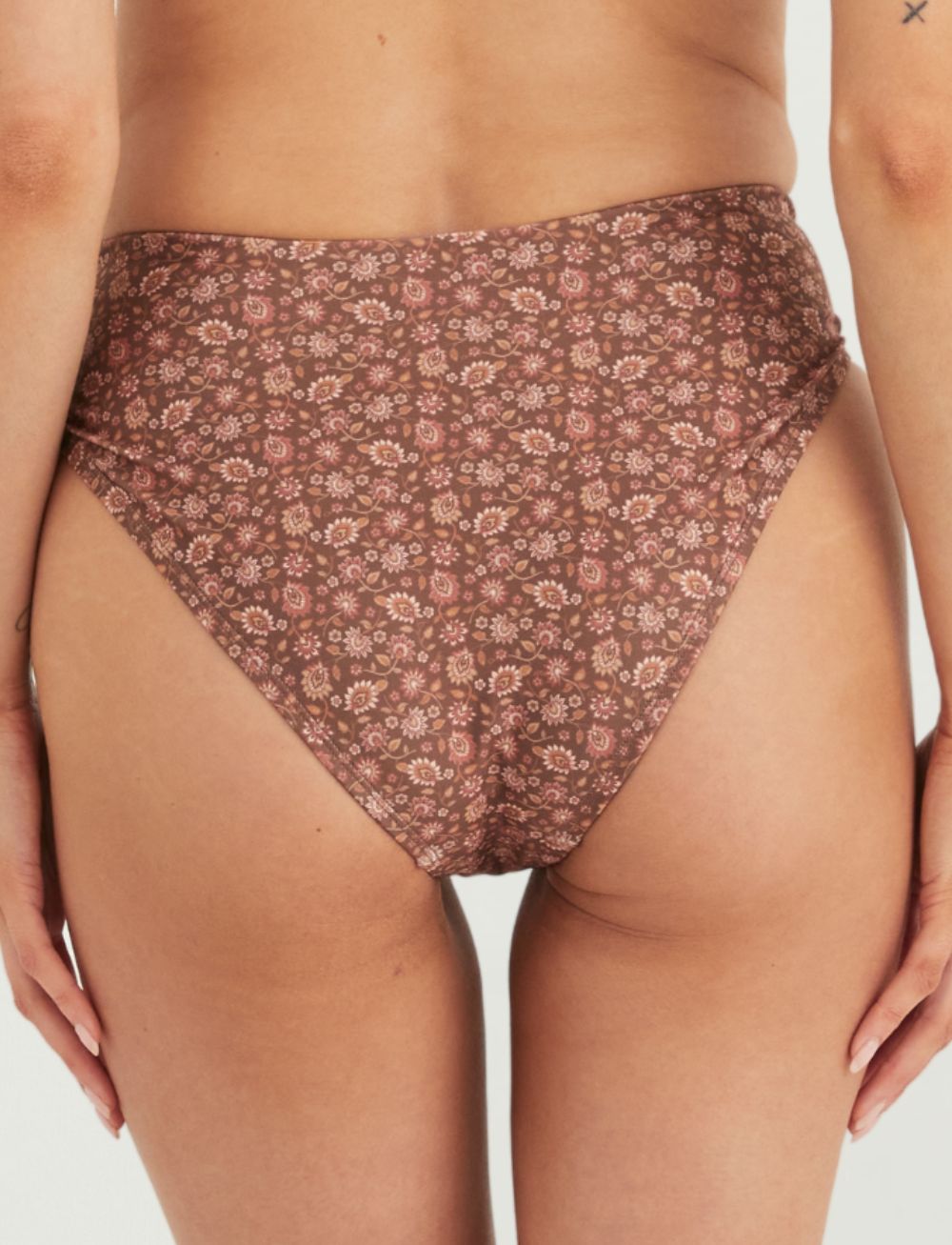 Marvell Lane Harper Mid Rise Brief Wander Print