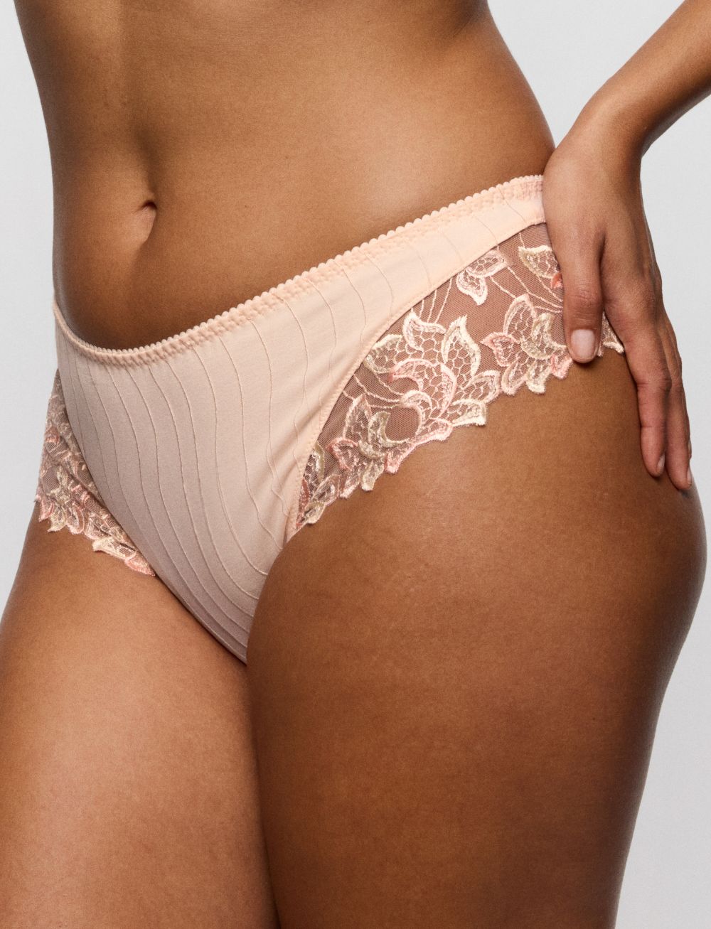 Primadonna Deauville Luxury Thong Venus