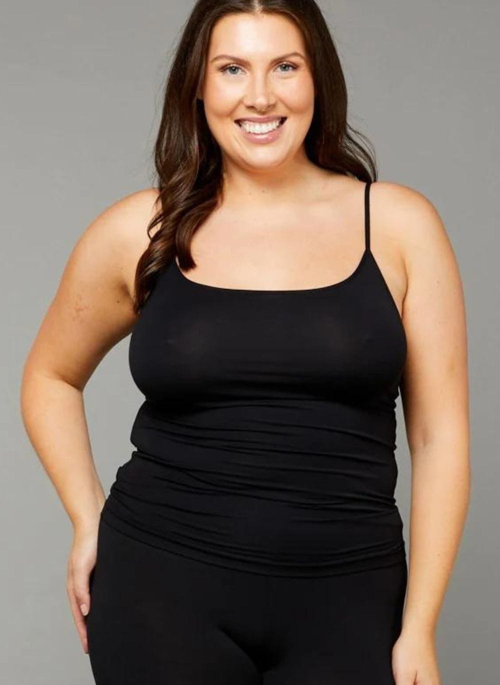 Tani Clothing - Basics - Top Tani String Singlet Black