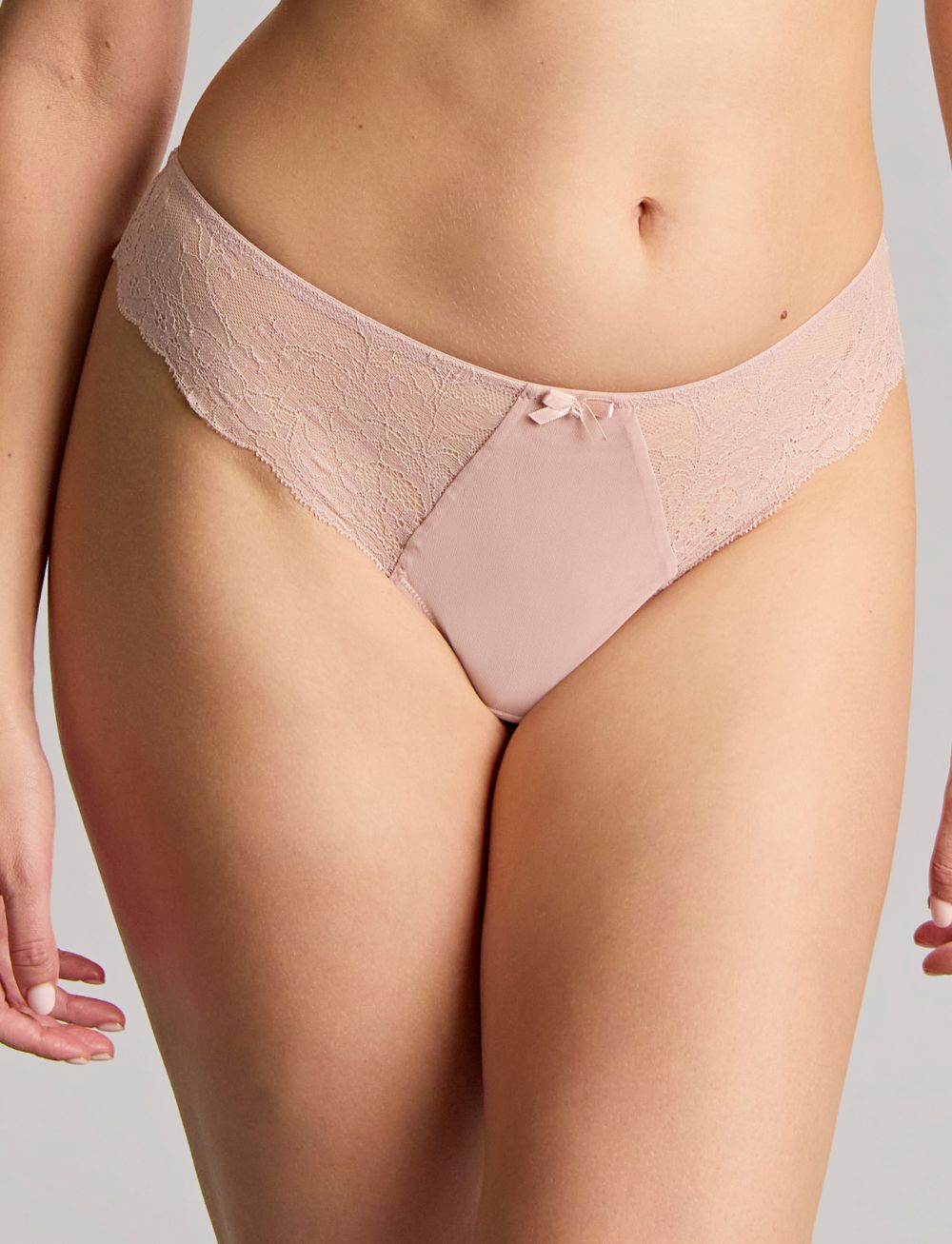 Panache Ana Thong Vintage